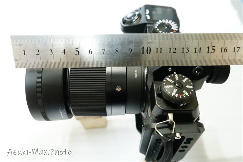 FujifilmのミラーレスカメラX-H1のセンサーの位置