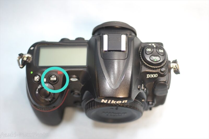 Nikon-D300-撮影モードボタン位置